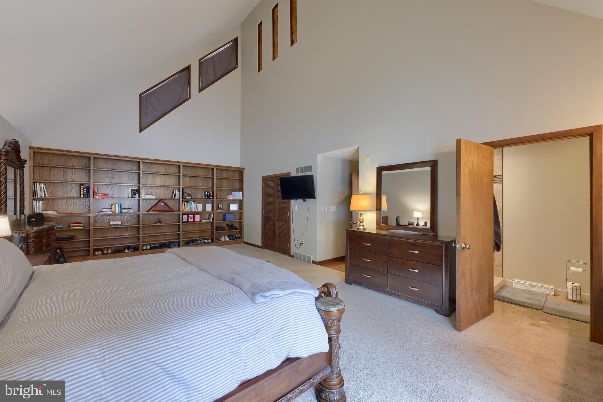 15 Dead End Road Lititz, PA 17543 - Photo 26 of 49 a bed room with a bed and a television