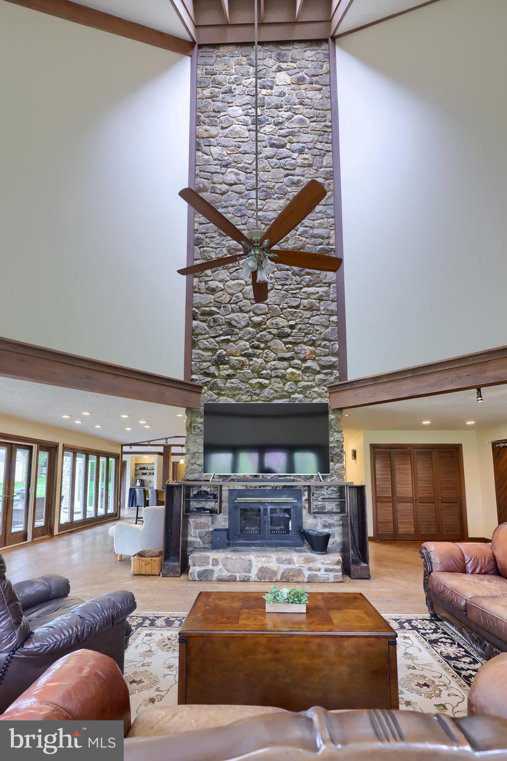 15 Dead End Road Lititz, PA 17543 - Photo 3 of 49 a living room with furniture and a fireplace