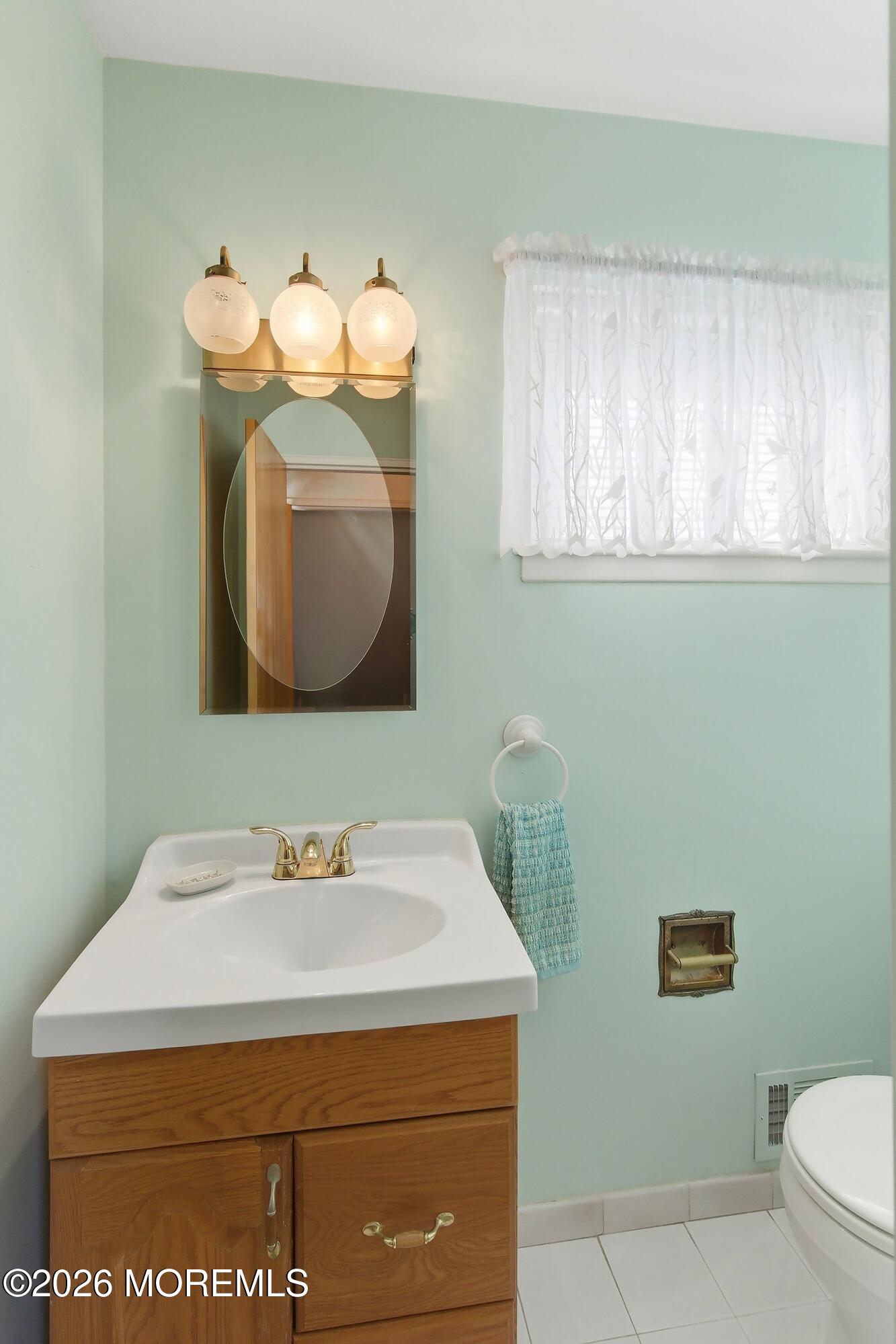 38 Atkins Terrace East Rutherford, NJ 07073 - Photo 17 of 37 Bath 1
