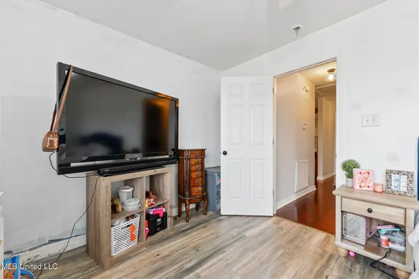 $430,000 | 17920 Rayford Shumock Road, Moss Point, MS 39562