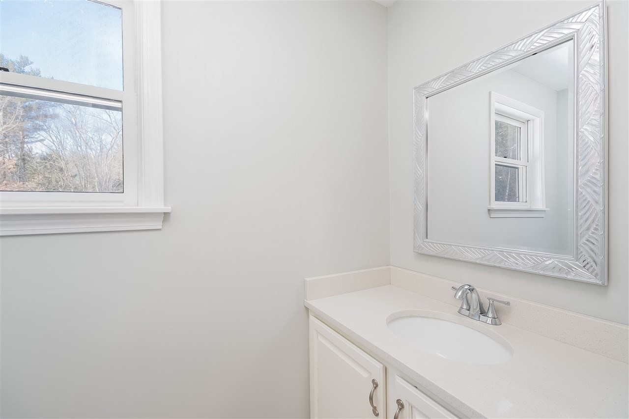15 Scott Road Bedford, NH 03110 - Photo 22 of 36