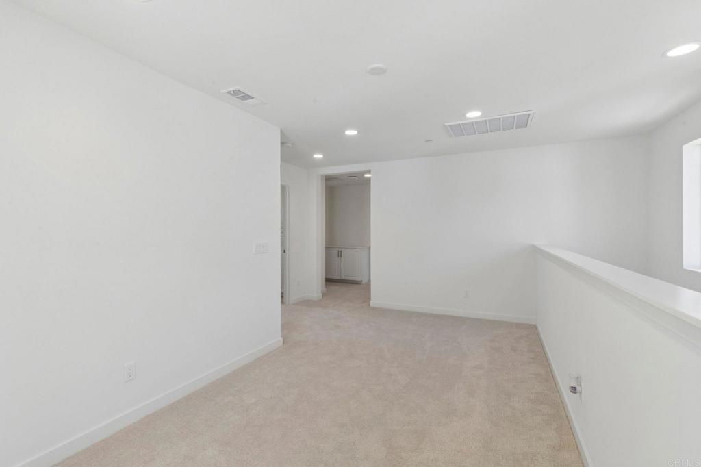 711 Kingbird Loop Oceanside, CA 92058 - Photo 13 of 37