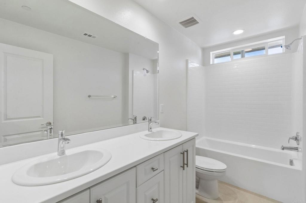 711 Kingbird Loop Oceanside, CA 92058 - Photo 15 of 37