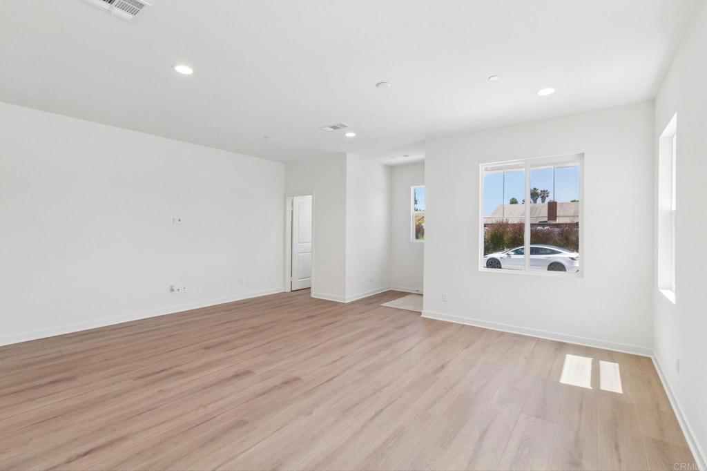 711 Kingbird Loop Oceanside, CA 92058 - Photo 17 of 37