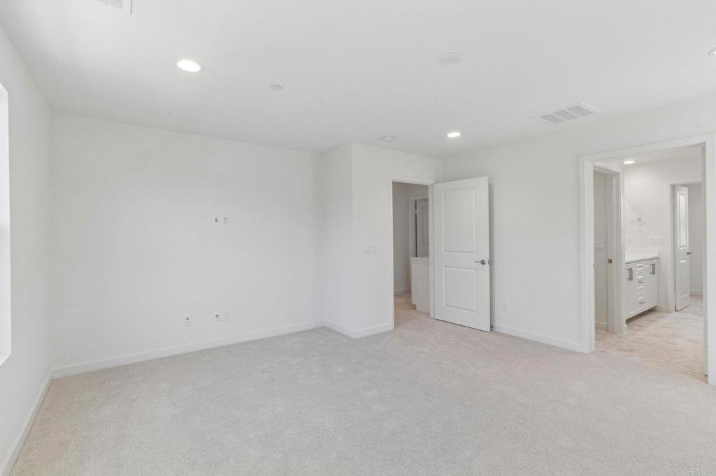 711 Kingbird Loop Oceanside, CA 92058 - Photo 19 of 37