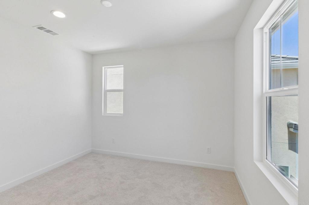 711 Kingbird Loop Oceanside, CA 92058 - Photo 34 of 37