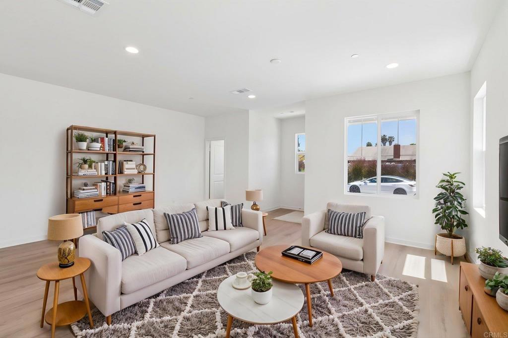 711 Kingbird Loop Oceanside, CA 92058 - Photo 7 of 37