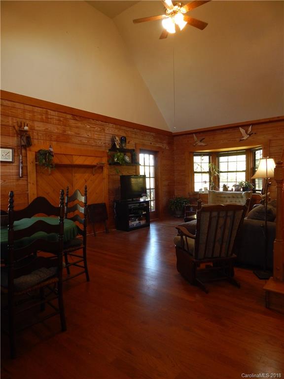 259 Windswept Ridge Road, Unit 11 & 12 Leicester, NC 28748 - Photo 5 of 23