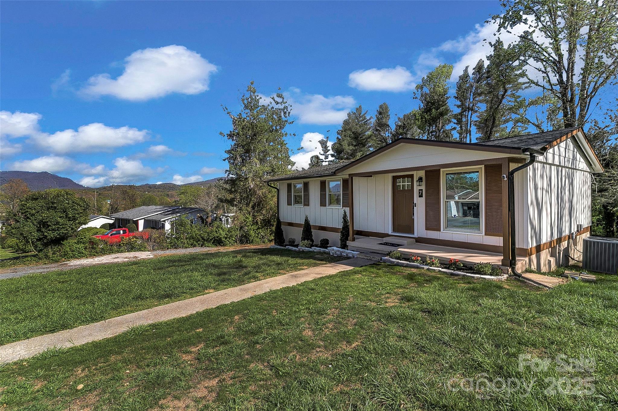 7 High Meadow Road Asheville, NC 28803 - Photo 41 of 44 Gallery Image 41