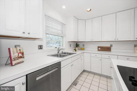 $750,000 | 15825 Glacier Court, North Potomac, MD 20878