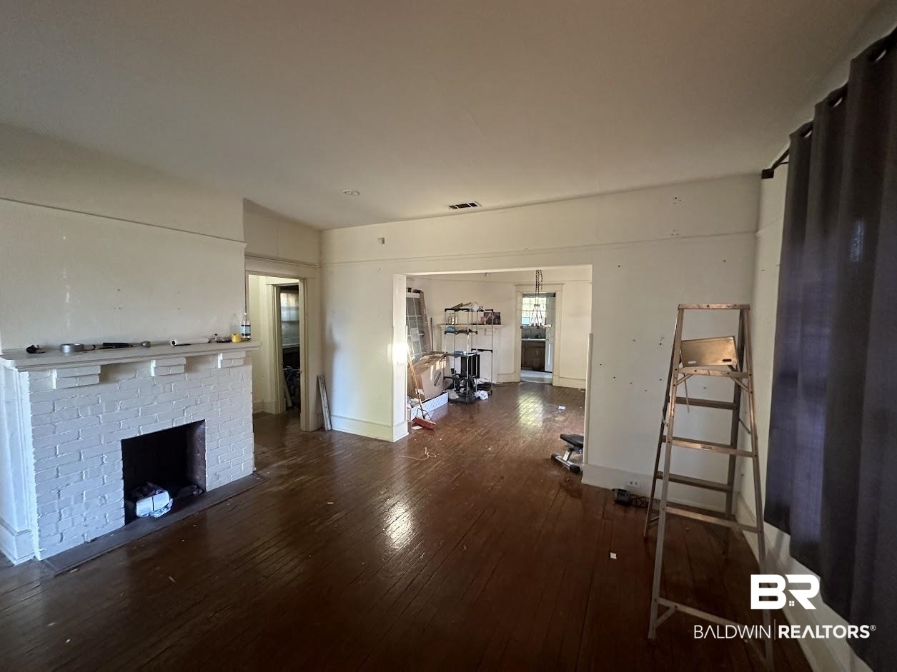 1459 Brown Street Mobile, AL 36604 - Photo 3 of 11