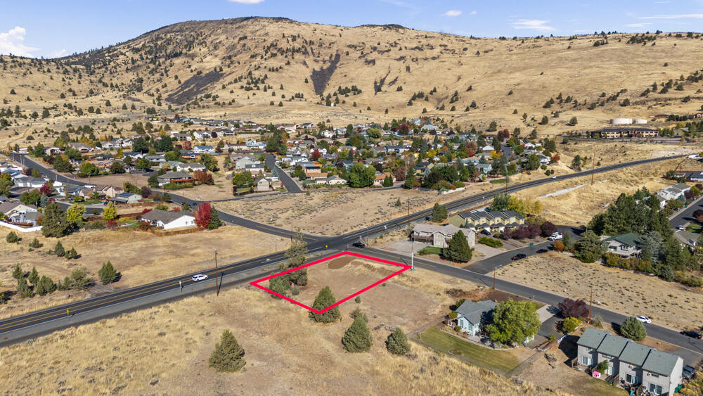 Homedale Road Klamath Falls, OR 97603 - Photo 11 of 20 FoothillsBlvdLot-11
