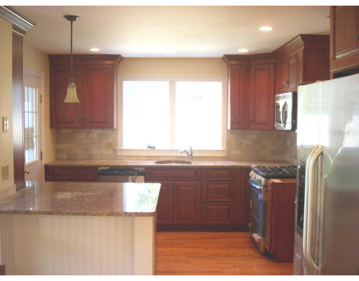 29 Wyndmere Road Milton, MA 02186 - Photo 2 of 4
