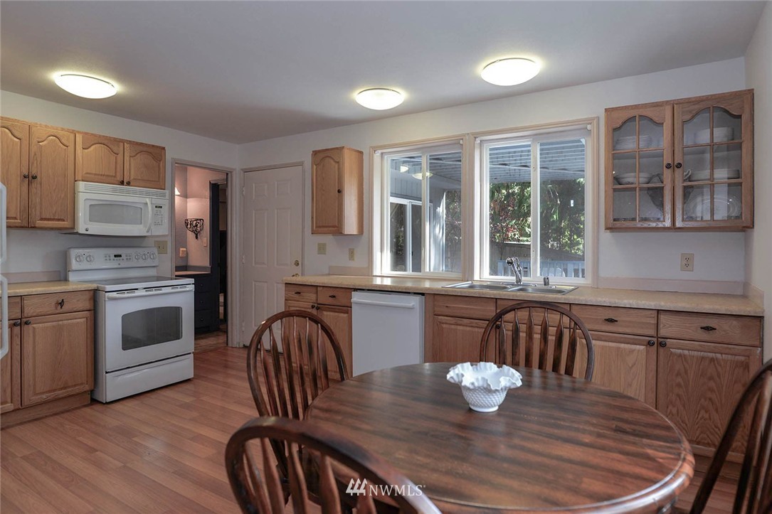 17732 28th Avenue Southeast Bothell, WA 98012 - Photo 19 of 25 Gallery Image 19