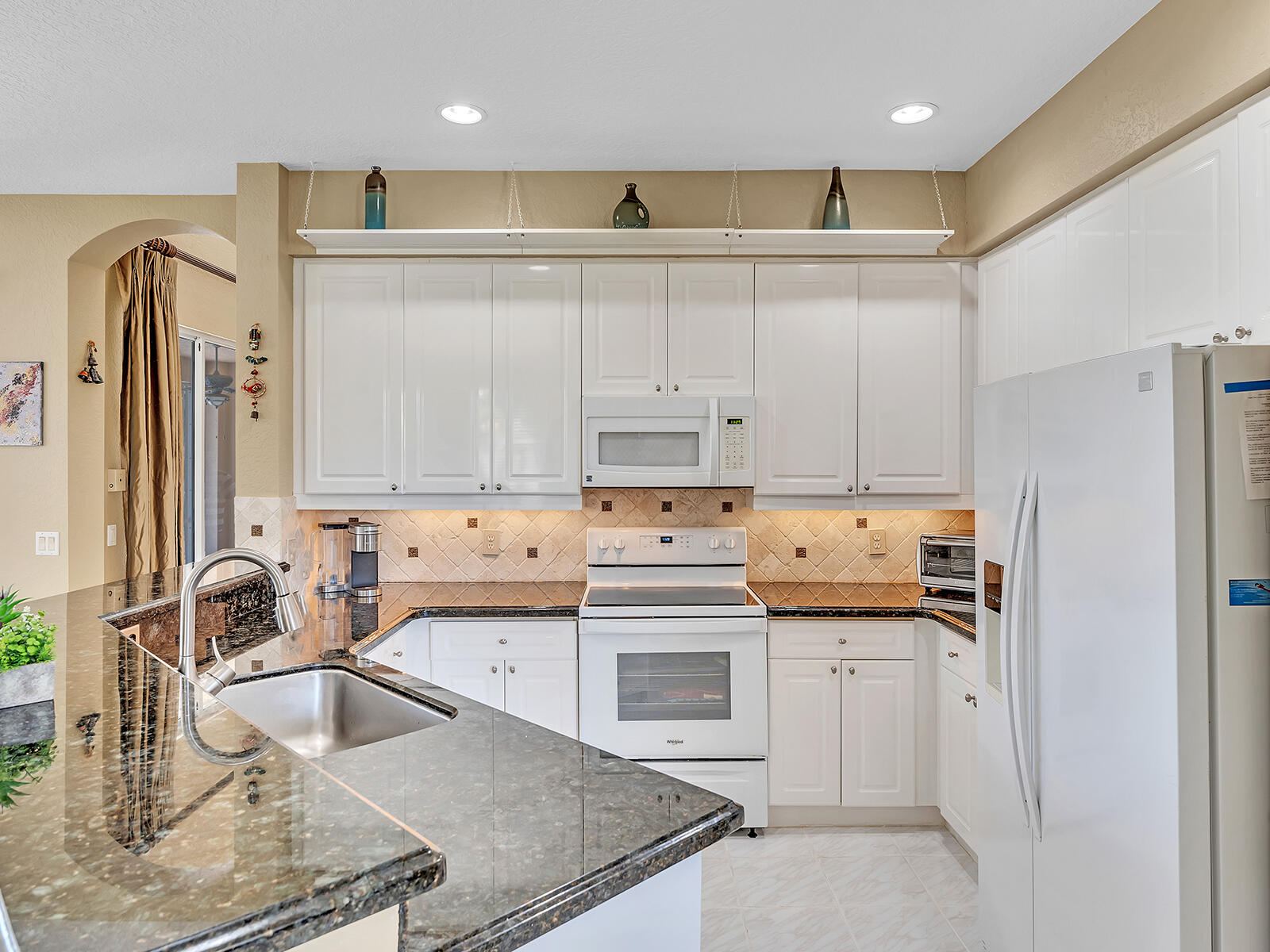 18671 Sea Turtle Lane Boca Raton, FL 33498 - Photo 15 of 65 Kitchen