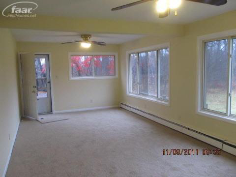 7250 East Baldwin Road Grand Blanc, MI 48439 - Photo 3 of 14 20267983-2.JPG