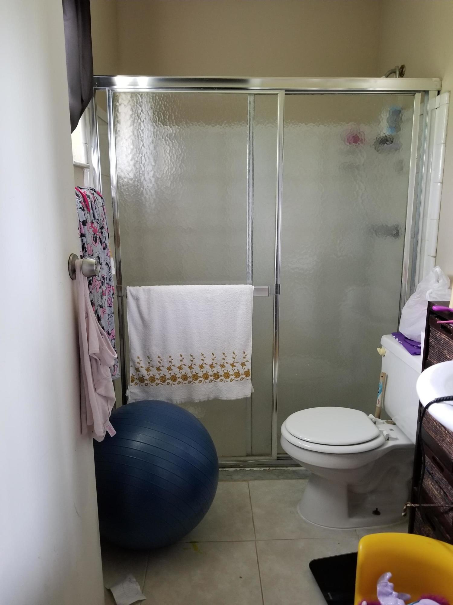 377 Southwest Cherryhill Road Port St. Lucie, FL 34953 - Photo 8 of 13 Master Bathroom