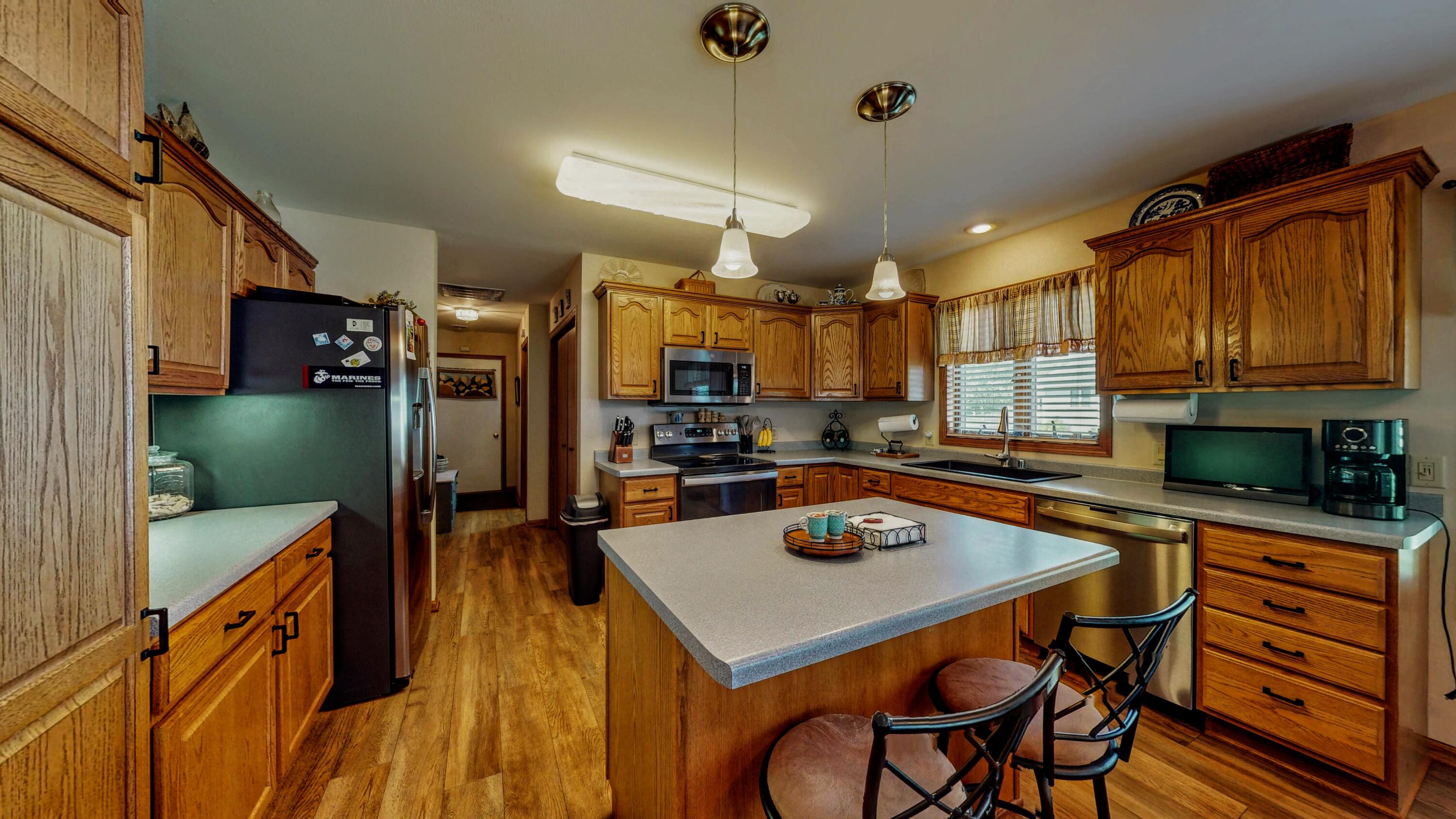 1505 Raveen Street Fort Atkinson, WI 53538 - Photo 3 of 58 1505-Raveen-Street-Fort-Atkinson-0625202