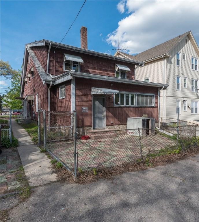 201 Harrison Avenue Woonsocket, RI 02895 - Photo 7 of 39