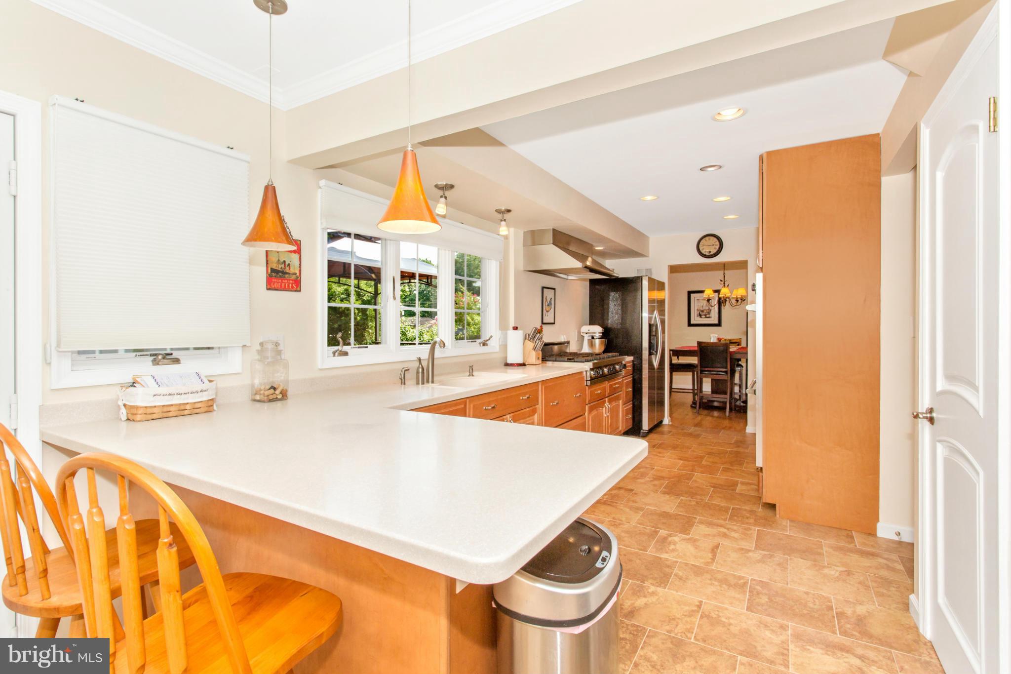 16115 Kent Road Laurel, MD 20707 - Photo 8 of 30 BREAKFAST BAR