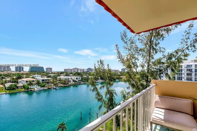 $4,200 | 9341 East Bay Harbor Drive, Unit 6D, Bay Harbor Islands, FL 33154