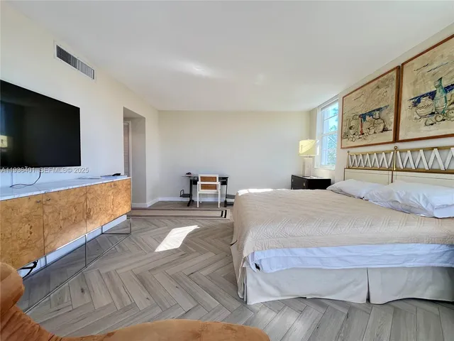 $4,200 | 9341 East Bay Harbor Drive, Unit 6D, Bay Harbor Islands, FL 33154