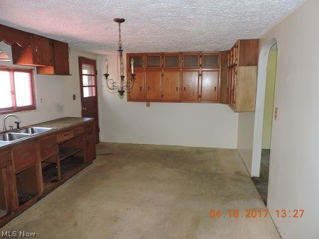 5106 Hadlock Road Ashtabula, OH 44004 - Photo 6 of 13