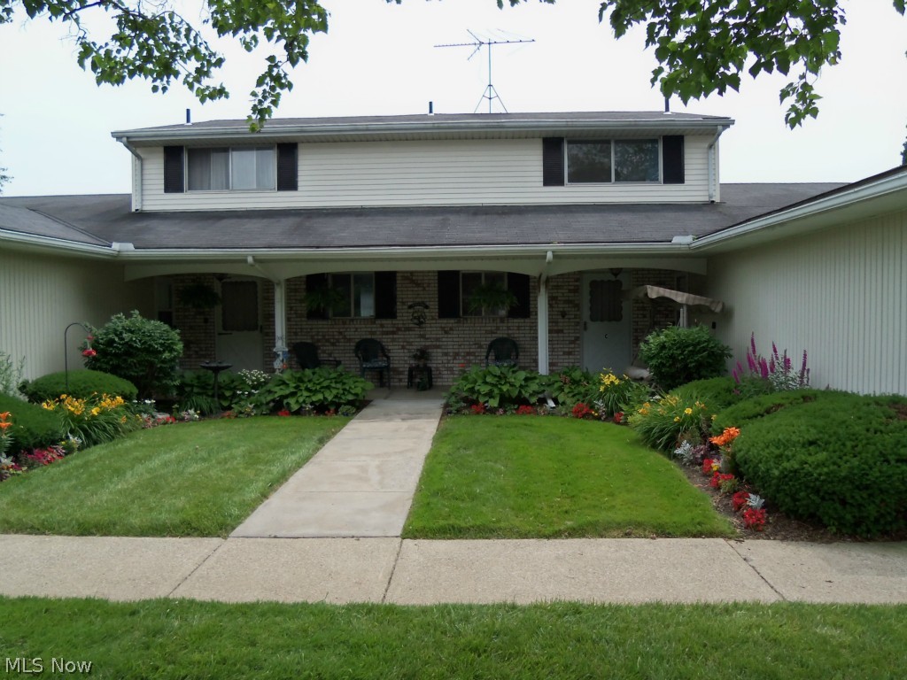 8955 West Ridge Road, Unit C Elyria, OH 44035 - Photo 24 of 24 Inviting front entrance with beautiful landscaping.