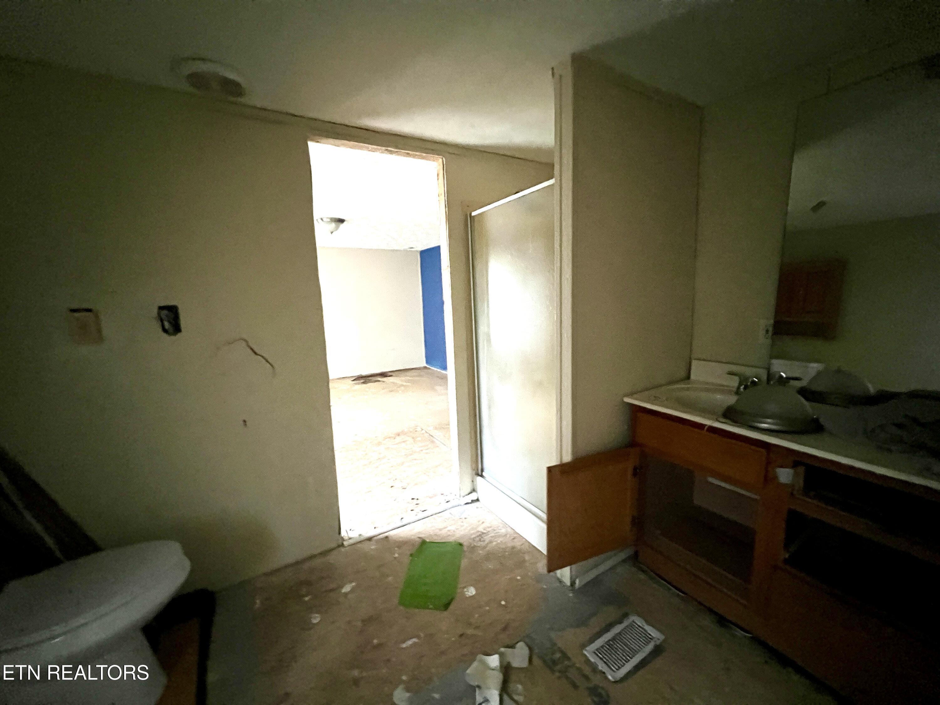 2736 Cedar Bluff Road Sevierville, TN 37876 - Photo 19 of 23 20251204_133931043_iOS