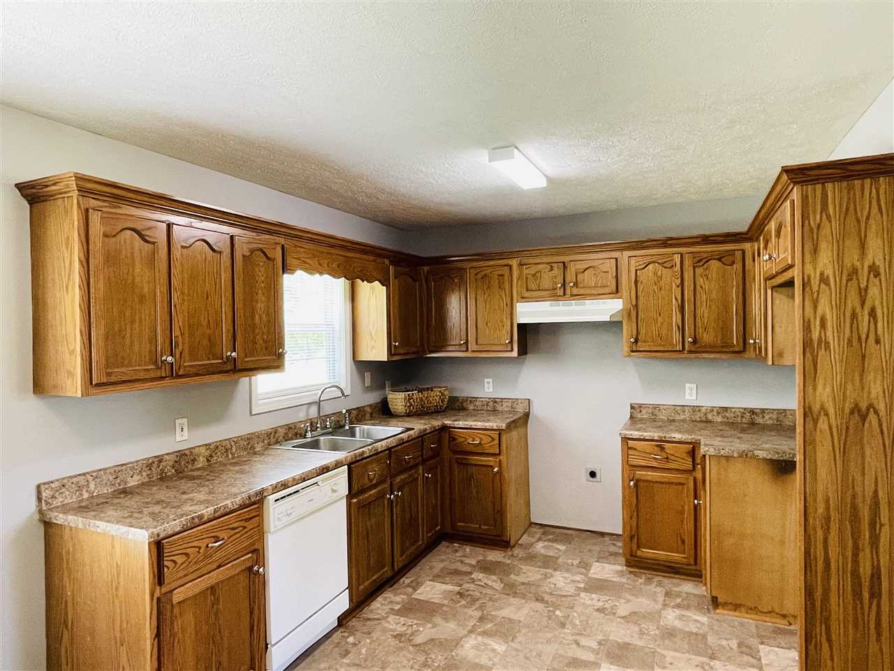 57 Erin Lane Ramer, TN 38367 - Photo 4 of 16