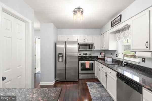 $430,000 | 3190 Vista Court, New Windsor, MD 21776