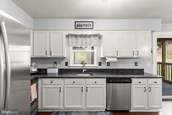 $430,000 | 3190 Vista Court, New Windsor, MD 21776