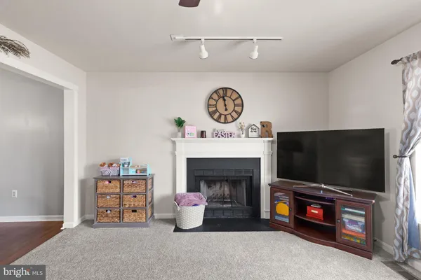 $430,000 | 3190 Vista Court, New Windsor, MD 21776