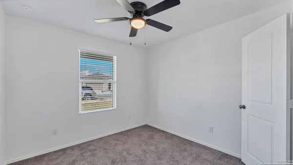 $1,950 | 332 Elephants Ear Drive, New Braunfels, TX 78130