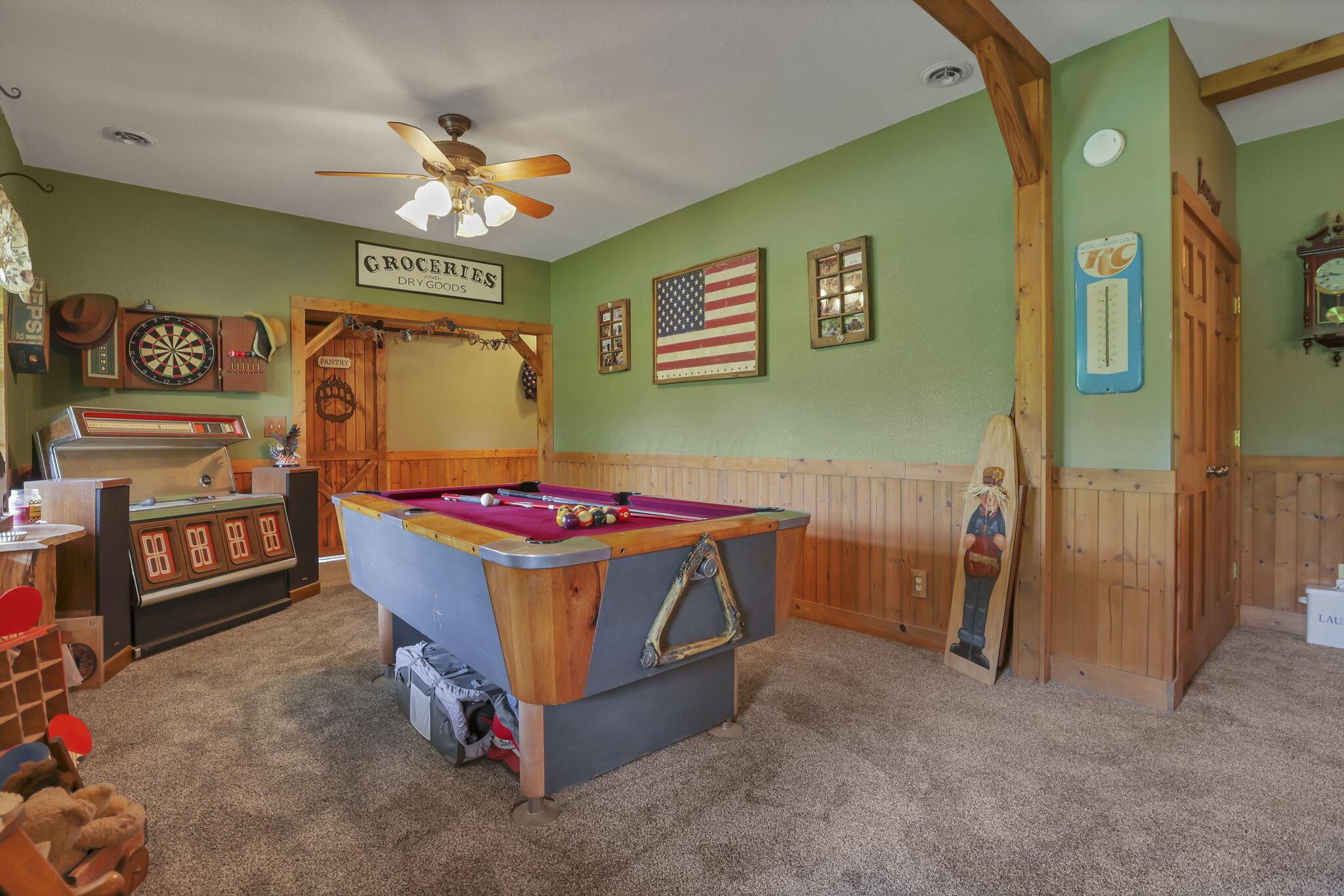 2530 Hamburg Road Southwest Lancaster, OH 43130 - Photo 22 of 51 game room