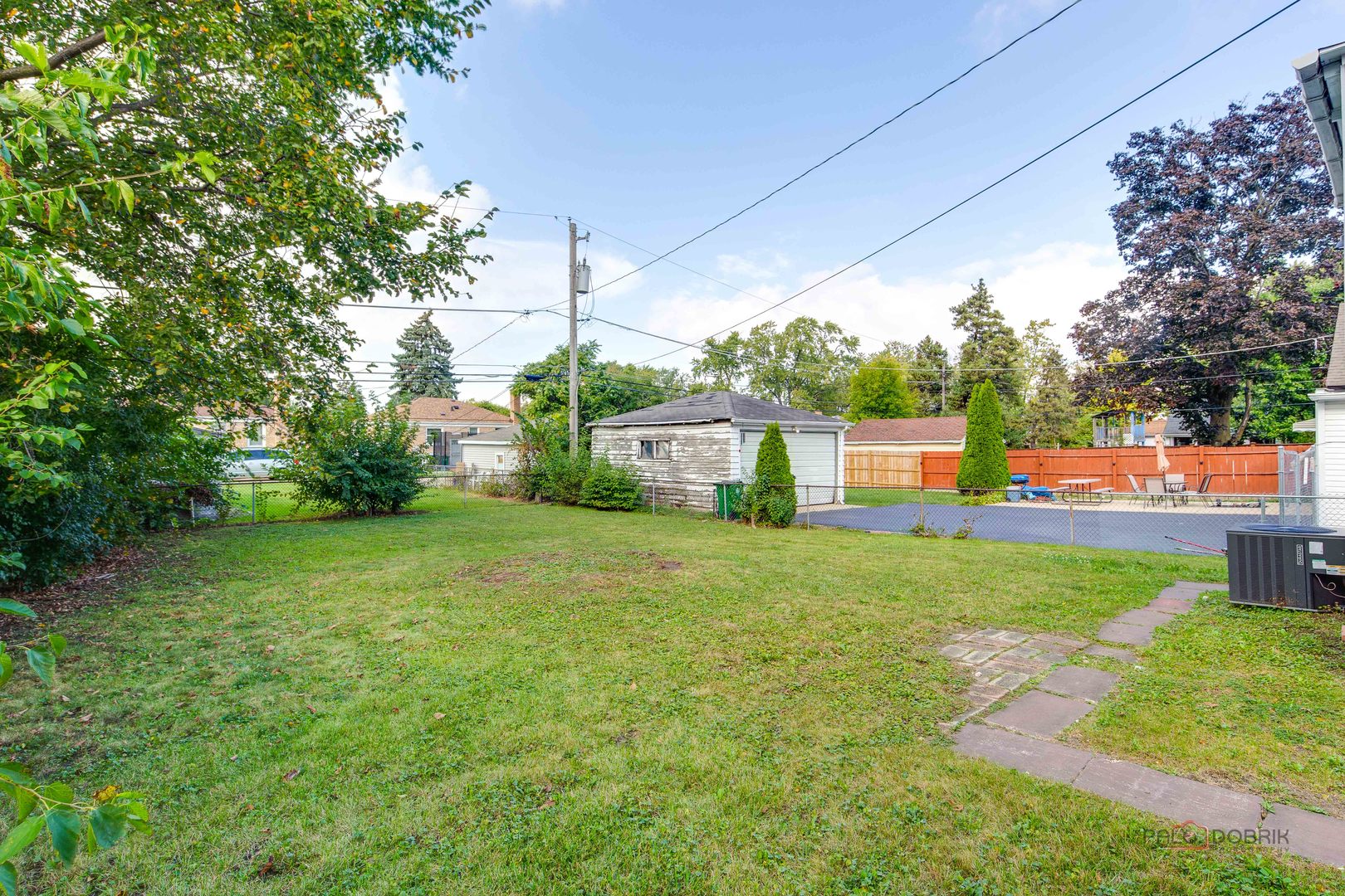 2320 South 22nd Avenue Broadview, IL 60155 - Photo 31 of 35 a front view of a house with garden
