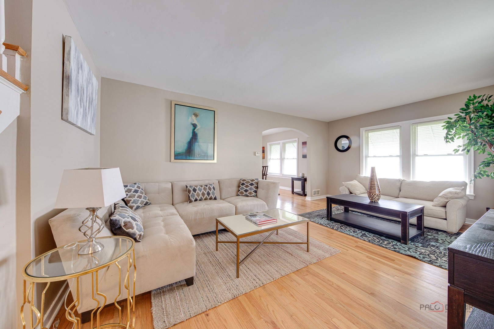 2320 South 22nd Avenue Broadview, IL 60155 - Photo 4 of 35 a living room with furniture and wooden floor