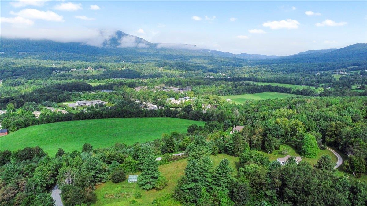 320 Village View Road Manchester, VT 05255 - Photo 6 of 40 Gallery Image 6