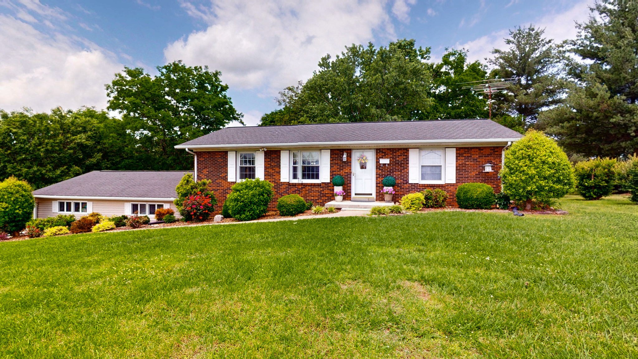 903 River Ranch Road Shelbyville, TN 37160 - Photo 1 of 50 Gallery Image 1