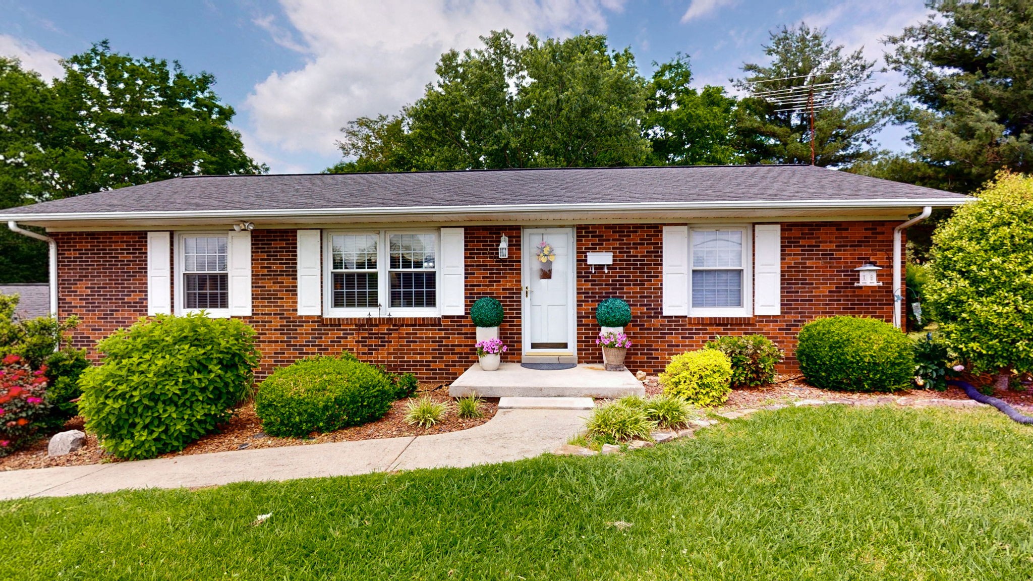 903 River Ranch Road Shelbyville, TN 37160 - Photo 2 of 50 Gallery Image 2