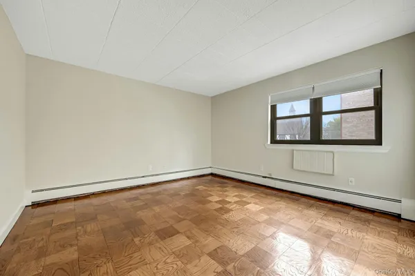 $2,995 | 505 White Plains Road, Unit 1B, Eastchester, NY 10709