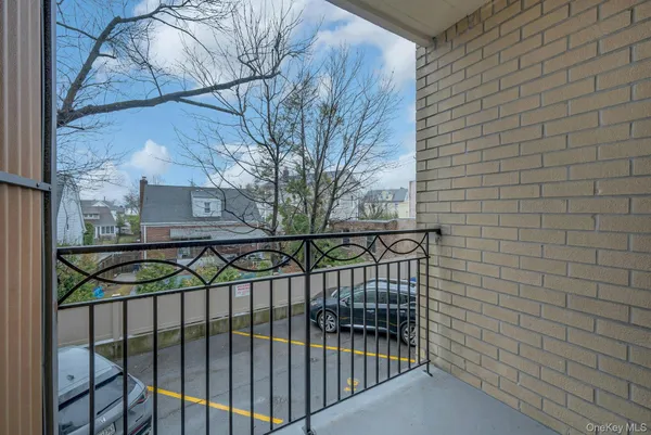 $2,995 | 505 White Plains Road, Unit 1B, Eastchester, NY 10709