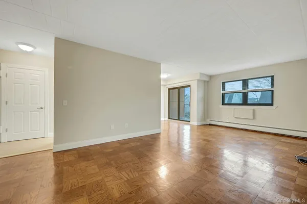 $2,995 | 505 White Plains Road, Unit 1B, Eastchester, NY 10709