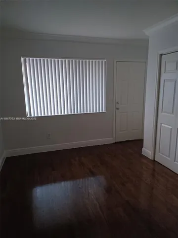 $1,975 | 980 Northeast 170th Street, Unit 204, North Miami Beach, FL 33162