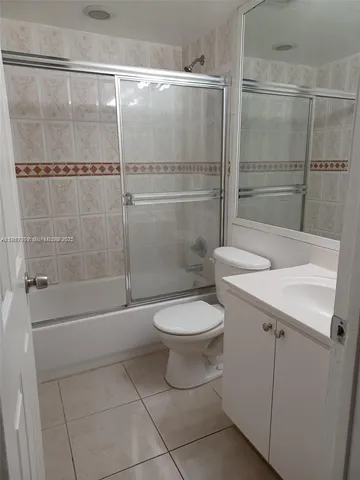 $1,975 | 980 Northeast 170th Street, Unit 204, North Miami Beach, FL 33162