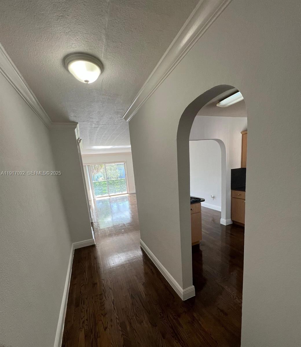 980 Northeast 170th Street, Unit 204 North Miami Beach, FL 33162 - Photo 25 of 29