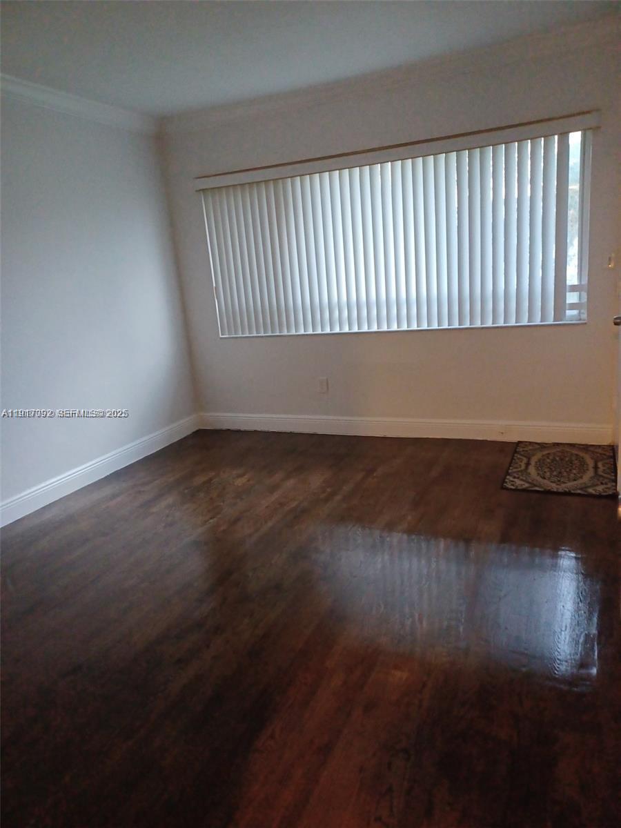 980 Northeast 170th Street, Unit 204 North Miami Beach, FL 33162 - Photo 10 of 29