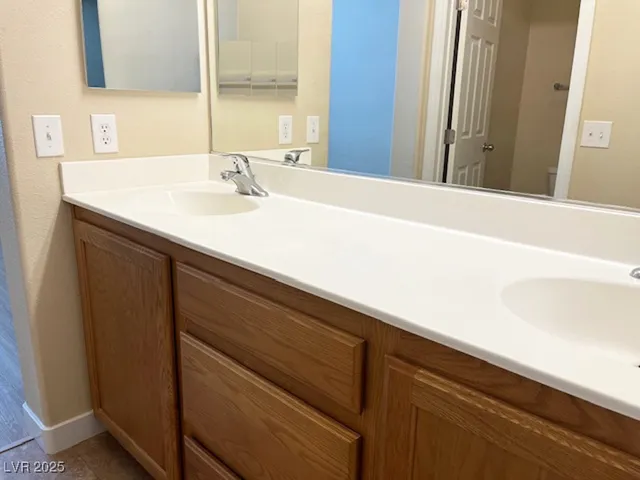 $1,780 | 7078 Glacier River Avenue, Las Vegas, NV 89113