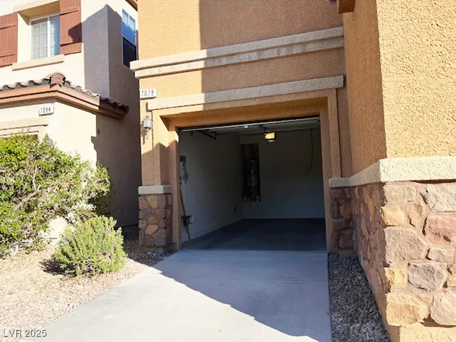 $1,780 | 7078 Glacier River Avenue, Las Vegas, NV 89113