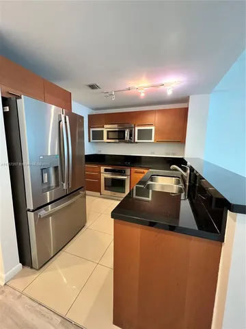 $555,000 | 244 Biscayne Boulevard, Unit 2609, Miami, FL 33132